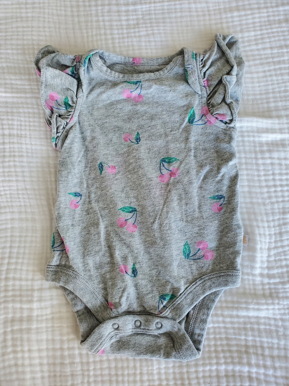 Baby GAP Grey Cherry Print One-Piece Bodysuit Onesie 3-6m